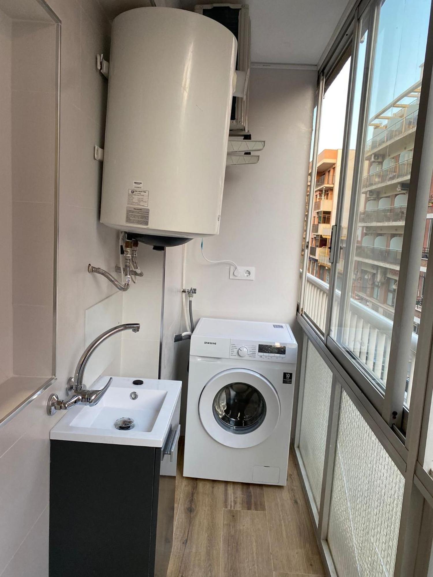 Solymar Poniente Apartamento Recien Reformado A 3 Min De Playa Poniente Y Del Centro Parking Opcional Benidorm Exteriör bild