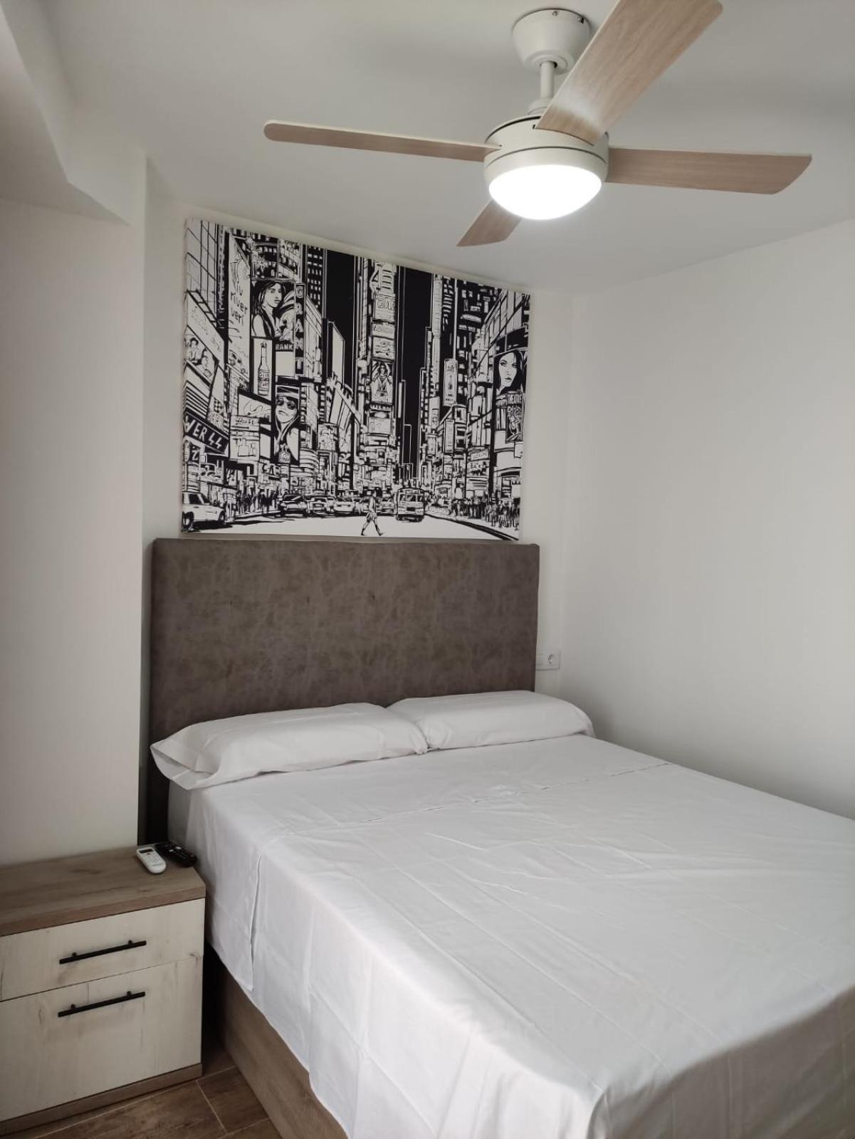 Solymar Poniente Apartamento Recien Reformado A 3 Min De Playa Poniente Y Del Centro Parking Opcional Benidorm Exteriör bild