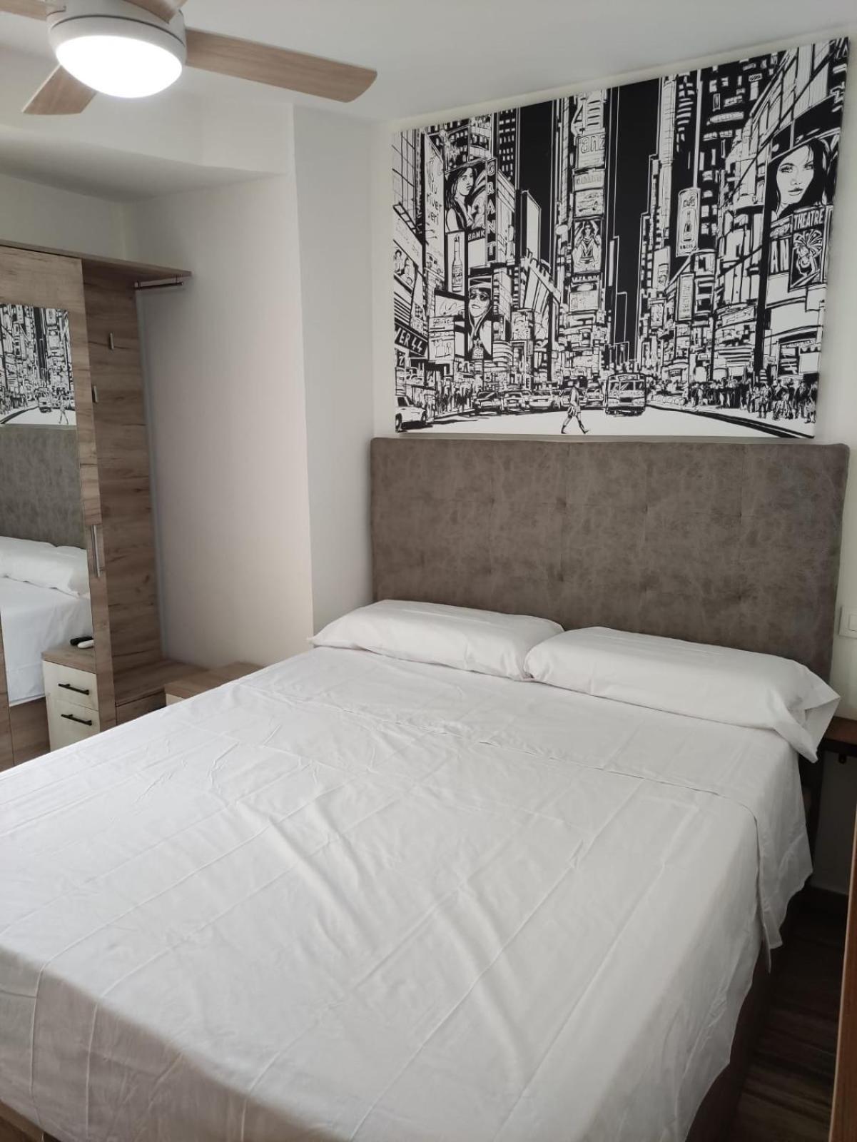 Solymar Poniente Apartamento Recien Reformado A 3 Min De Playa Poniente Y Del Centro Parking Opcional Benidorm Exteriör bild